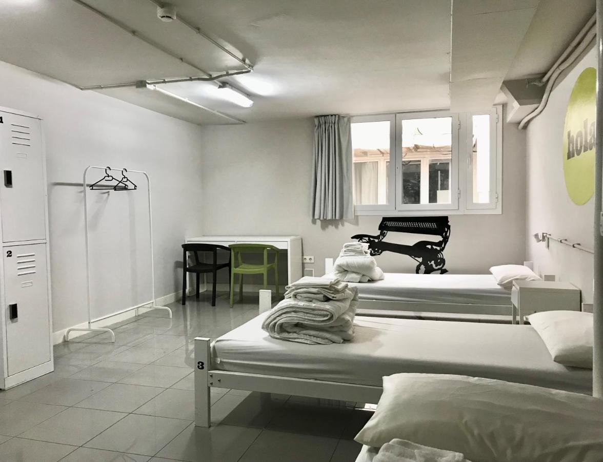 Hola Hostal Eixample Barcelona Buitenkant foto