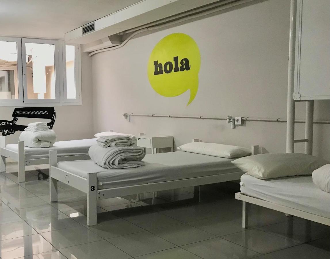 Hola Hostal Eixample Barcelona Buitenkant foto
