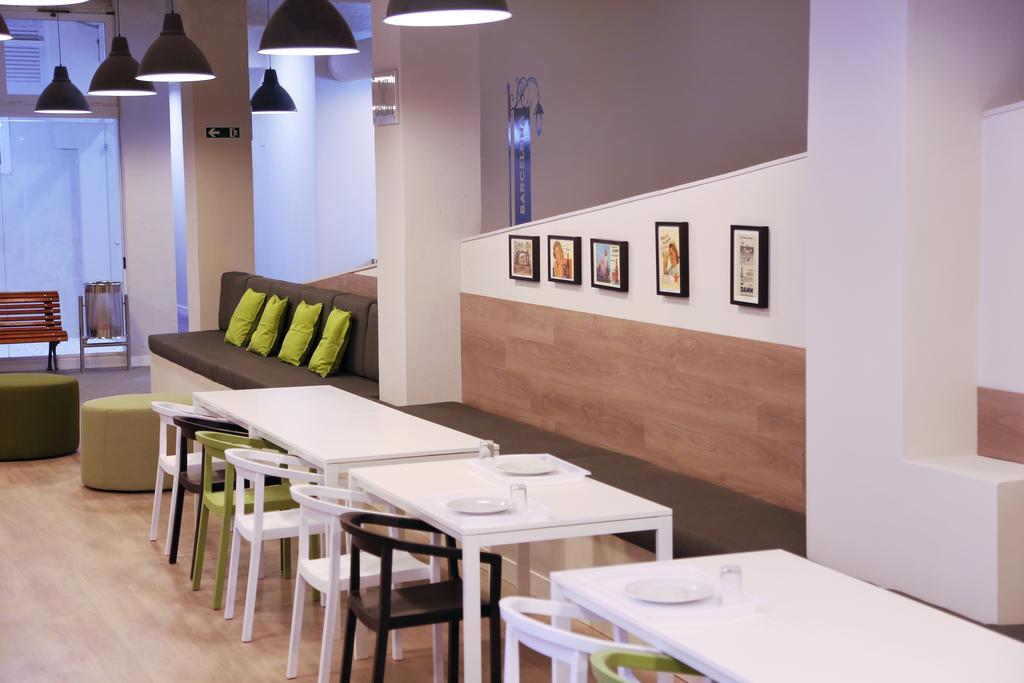 Hola Hostal Eixample Barcelona Buitenkant foto